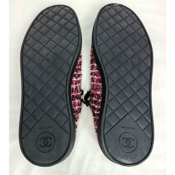 Authentic Chanel Lace Up  Pink and Black Tweed Pearl "CC" Logo Platform Sneakers - Picture 15 of 16